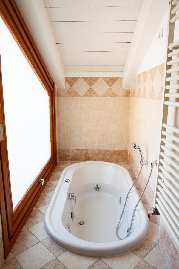 Sunshine Raggio Di Sole Apartment มิลาน ภายนอก รูปภาพ