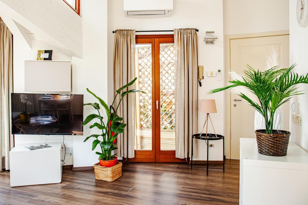 Sunshine Raggio Di Sole Apartment มิลาน ภายนอก รูปภาพ